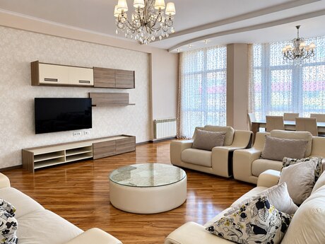 Объявление №6562762 - Баку, м. Низами, 4-комн., 180 м², 10/19 этаж