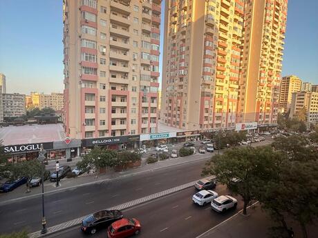 Elan №6562773 - Bakı, İnşaatçılar m., 2 otaqlı, 49 m², 5/5 mərtəbə