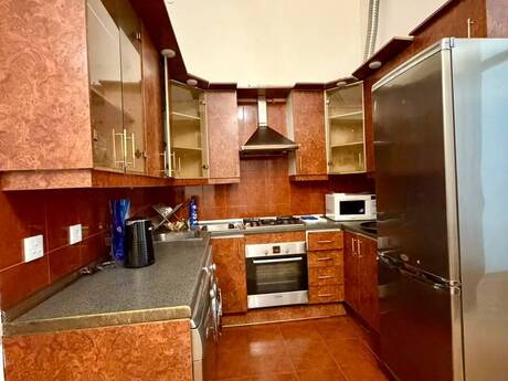 Продаётся 4-комнатная квартира в старом фонде, Sahil, 130 м², 600 000 AZN, фото 5 / 11