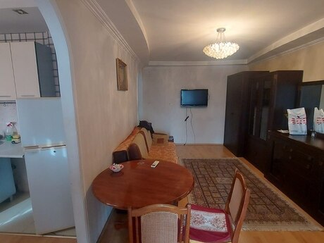 2 otaq · 40 m² · 5/5 mərtəbə, Neftçilər