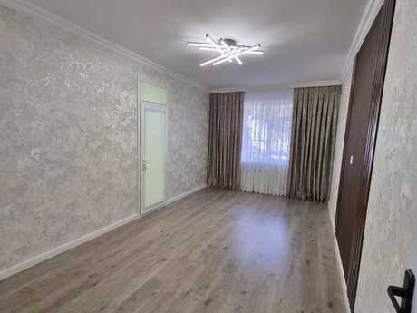 8 Noyabrda 3 otaqlı köhnə tikili mənzil satılır, 75 m², 225 000 AZN, şəkil 2 / 12