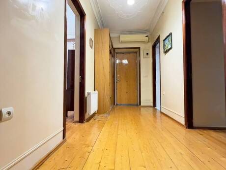 3 otaq · 105 m²