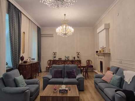 4 otaqlı mənzil, 135 m², Sahil, 420 000 AZN