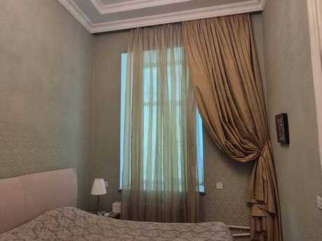 4-room old-build apartment for sale in Sahil, 135 m², 420 000 AZN, photo 4 / 12