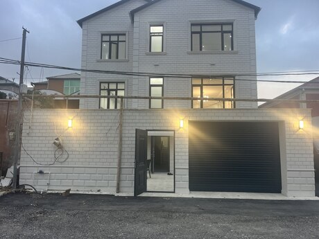 4 rooms · 260 m², Masazır