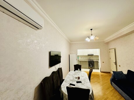 3-room new-build apartment for rent in 28 May, 90 m², 1 100 AZN/mo, photo 4 / 12