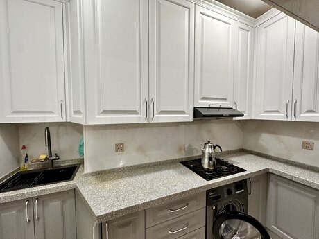 3-room new-build apartment for rent in 28 May, 90 m², 1 100 AZN/mo, photo 5 / 12