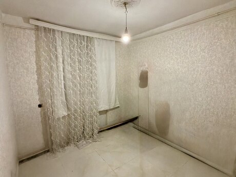 Gənclikdə 2 otaqlı köhnə tikili mənzil satılır, 40 m², 115 000 AZN, şəkil 3 / 8