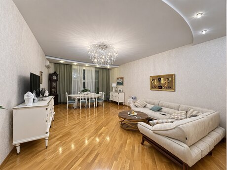 4 otaq · 190 m² · 9/12 mərtəbə, Gənclik