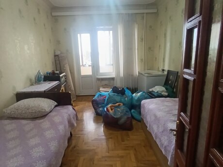 Azadlıq Prospektidə 3 otaqlı köhnə tikili mənzil kirayə verilir, 80 m², 800 AZN/ay, şəkil 5 / 12