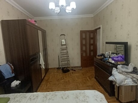 Azadlıq Prospektidə 3 otaqlı köhnə tikili mənzil kirayə verilir, 80 m², 800 AZN/ay, şəkil 4 / 12