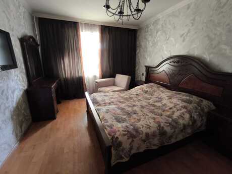 Qara Qarayevdə 3 otaqlı köhnə tikili mənzil kirayə verilir, 85 m², 700 AZN/ay, şəkil 5 / 7