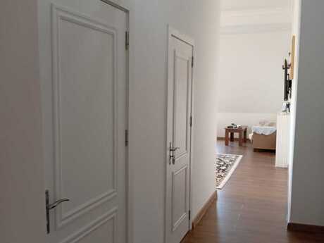 Nərimanovda 1 otaqlı yeni tikili mənzil kirayə verilir, 65 m², 660 AZN/ay, şəkil 3 / 6