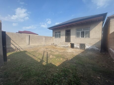 3-комн. · 90 m²