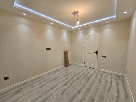 Yeni Günəşlidə 2 otaqlı köhnə tikili mənzil satılır, 55 m², 145 000 AZN, şəkil 5 / 11