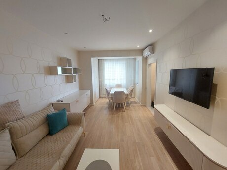 7-ci mikrorayonda 2 otaqlı köhnə tikili mənzil kirayə verilir, 55 m², 600 AZN/ay, şəkil 5 / 12