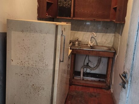 1-room house for rent in Xətai, 18 m², 150 AZN/mo, photo 2 / 4