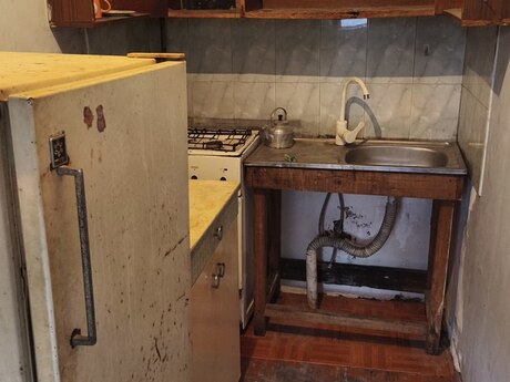 1-room house for rent in Xətai, 18 m², 150 AZN/mo, photo 3 / 4