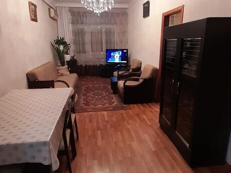 Memar Əcəmidə 2 otaqlı yeni tikili mənzil kirayə verilir, 72 m², 700 AZN/ay, şəkil 4 / 9