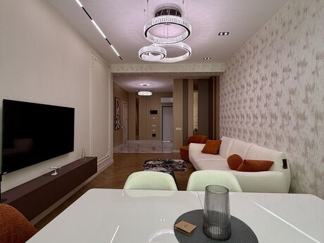 Продаётся 4-комнатная квартира в новостройке, Nəsimi, 130 м², 535 000 AZN, фото 2 / 12