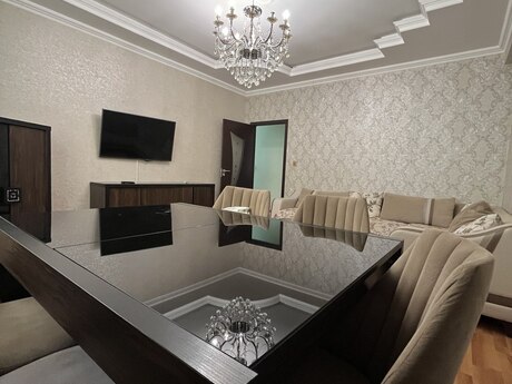 3 otaq · 86 m² · 4/6 mərtəbə, Qurtuluş 93