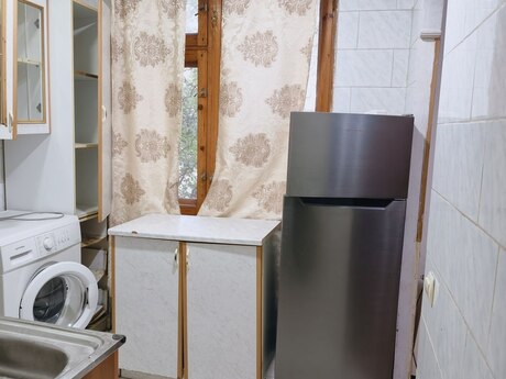 1-room old-build apartment for rent in Yasamal, 40 m², 600 AZN/mo, photo 4 / 12