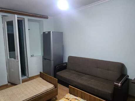 28 Mayda 1 otaqlı köhnə tikili mənzil satılır, 35 m², 80 000 AZN, şəkil 3 / 6