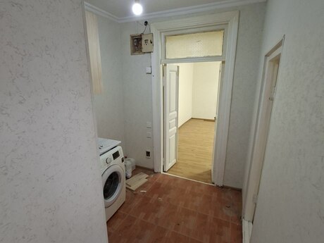 Sahildə 2 otaqlı köhnə tikili mənzil satılır, 45 m², 138 000 AZN, şəkil 4 / 8