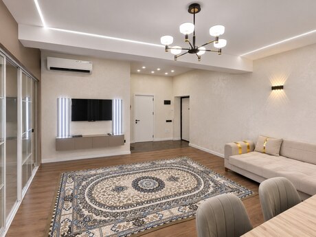 2-комнатная квартира, 80 м², 28 May, 1 100 AZN