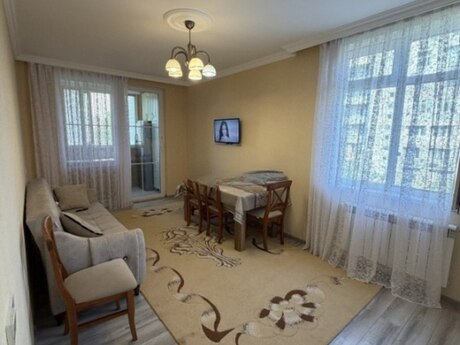 Azadlıq Prospektidə 2 otaqlı köhnə tikili mənzil satılır, 45 m², 145 000 AZN, şəkil 4 / 12