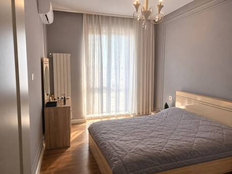 City Garden kompleksində 3 otaqlı yeni tikili mənzil kirayə verilir, 100 m², 900 AZN/ay, şəkil 3 / 6