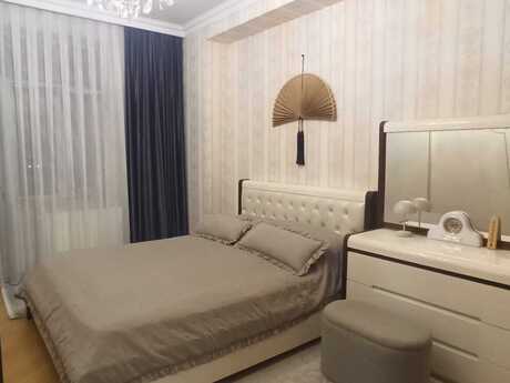 Продаётся 3-комнатная квартира в новостройке, 8-ci mikrorayon, 123 м², 380 000 AZN, фото 5 / 8