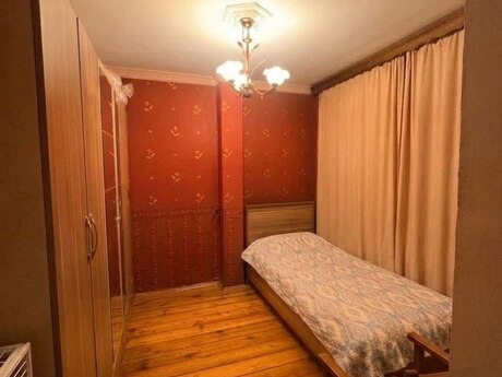3-room old-build apartment for sale in İnşaatçılar, 75 m², 255 000 AZN, photo 4 / 7