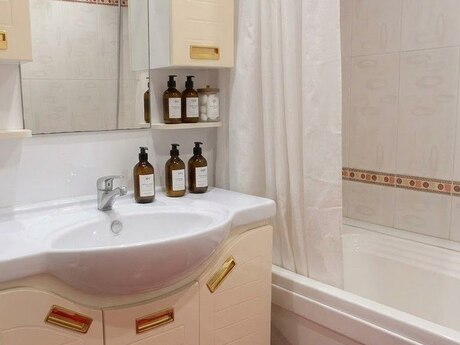 3-room old-build apartment for sale in İnşaatçılar, 75 m², 255 000 AZN, photo 5 / 7