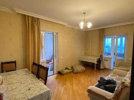 3 otaq · 80 m² · 5/9 mərtəbə, 8 Noyabr