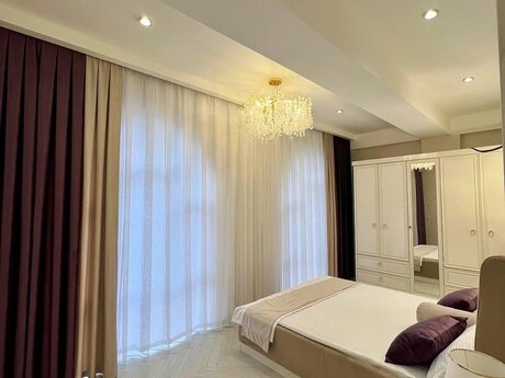 28 Mayda 3 otaqlı yeni tikili mənzil satılır, 115 m², 399 000 AZN, şəkil 2 / 7
