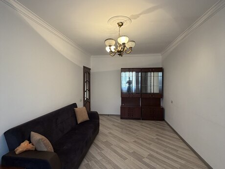 2-room old-build apartment for sale in Əhmədli, 65 m², 187 000 AZN, photo 3 / 12