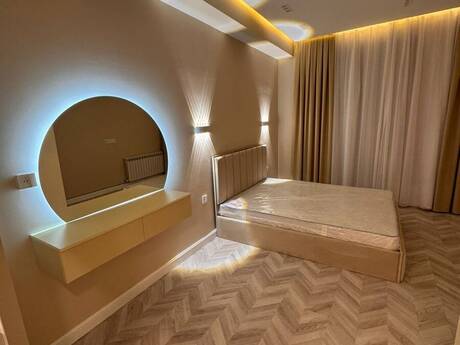 8 Noyabrda 2 otaqlı yeni tikili mənzil kirayə verilir, 75 m², 1 100 AZN/ay, şəkil 2 / 12