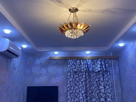 1-room old-build apartment for sale in Neftçilər, 35 m², 100 000 AZN, photo 2 / 12