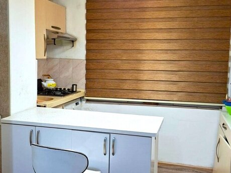 Əhmədlidə 2 otaqlı köhnə tikili mənzil satılır, 45 m², 125 000 AZN, şəkil 3 / 10
