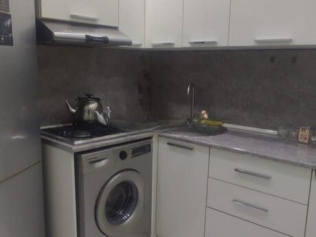 2 otaqlı mənzil, 45 m², Neftçilər, 700 AZN