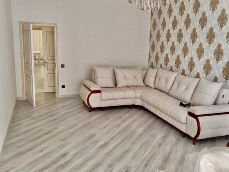 11 otaqlı mənzil, 156 m², Nəriman Nərimanov, 1 300 AZN