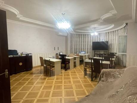 Elan №6543711 - Bakı, 28 May m., 3 otaqlı, 165 m², 12/17 mərtəbə