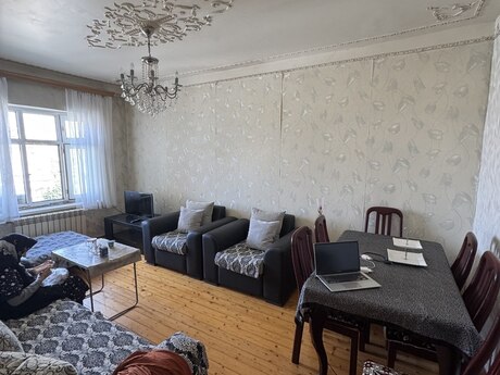 Yeni Günəşlidə 2 otaqlı köhnə tikili mənzil satılır, 55 m², 122 000 AZN, şəkil 2 / 6