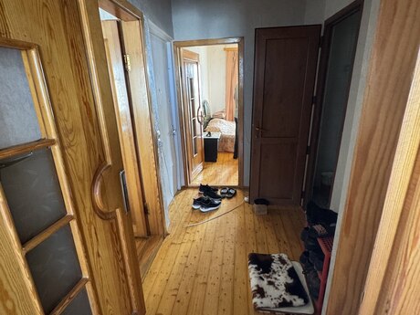 Yeni Günəşlidə 2 otaqlı köhnə tikili mənzil satılır, 55 m², 122 000 AZN, şəkil 3 / 6