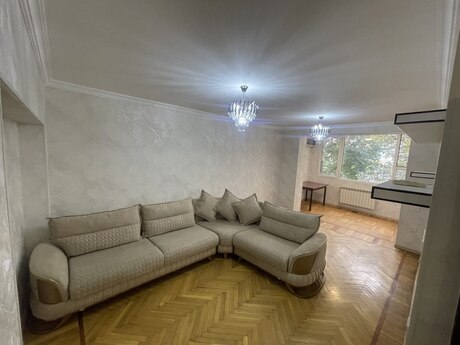 Nəriman Nərimanovda 2 otaqlı köhnə tikili mənzil kirayə verilir, 65 m², 750 AZN/ay, şəkil 2 / 8