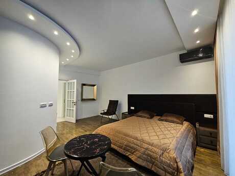 Vurğun Residence kompleksində 4 otaqlı yeni tikili mənzil kirayə verilir, 135 m², 3 000 AZN/ay, şəkil 4 / 12
