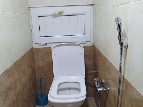İnşaatçılarda 2 otaqlı köhnə tikili mənzil kirayə verilir, 66 m², 750 AZN/ay, şəkil 3 / 12