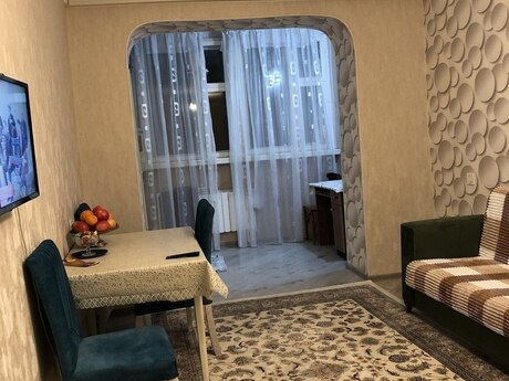 Neftçilərdə 1 otaqlı köhnə tikili mənzil kirayə verilir, 45 m², 550 AZN/ay, şəkil 2 / 6