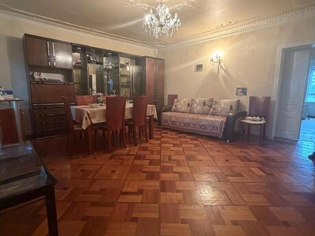 Elmlər Akademiyasında 3 otaqlı köhnə tikili mənzil satılır, 80 m², 255 000 AZN, şəkil 3 / 10